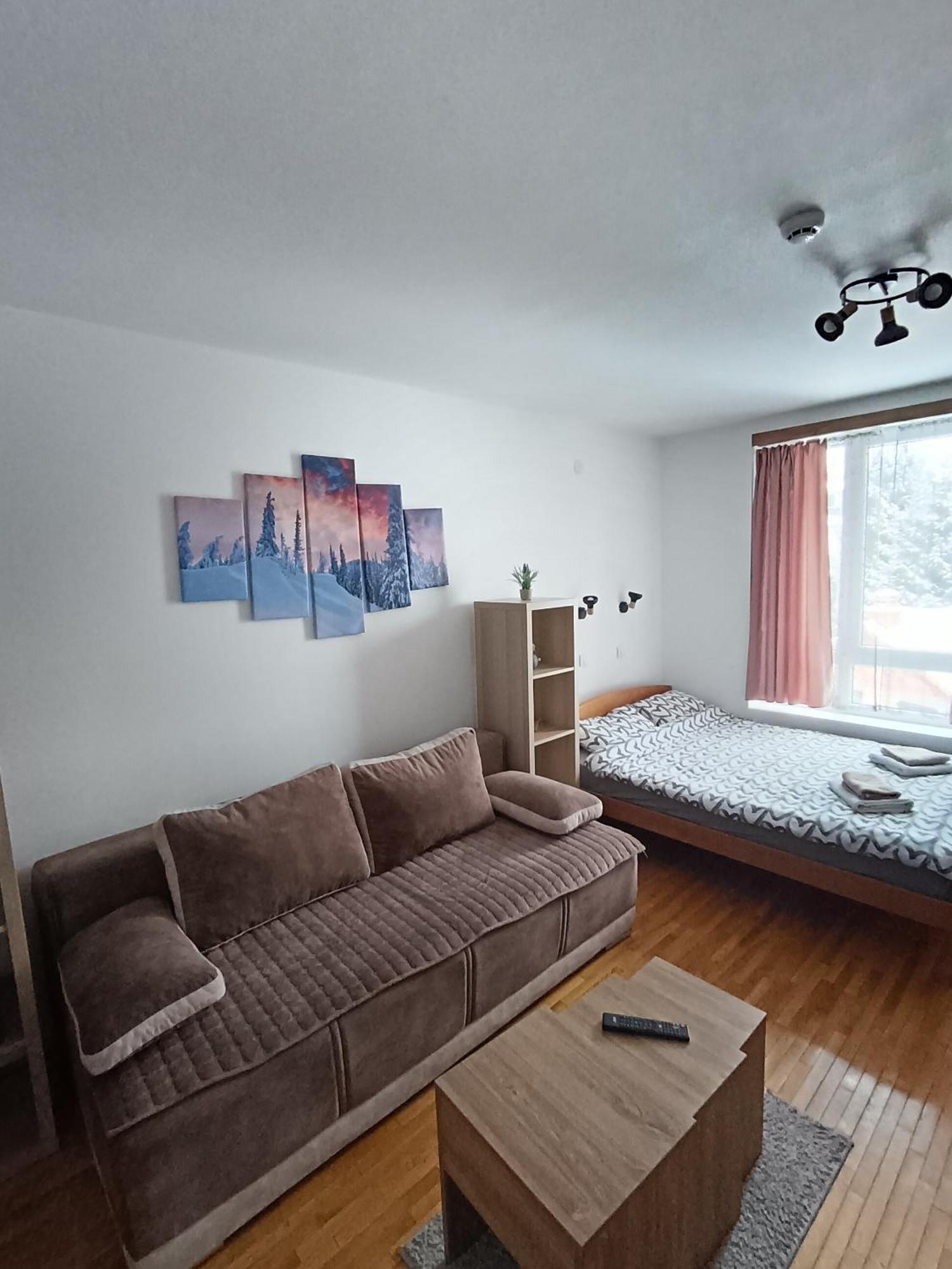 Wolf Apartment Kopaonik